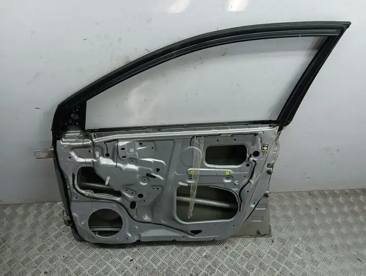 Toyota Corolla E120 E130 (2000 - 2004) Дверь — фото 4