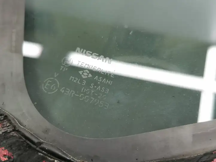 Nissan Murano Z50 (2002 - 2008) 43R007953 Заднее боковое стекло — фото 2