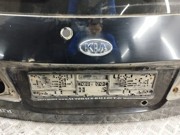 Kia Carens I (2002 - 2006) Крышка багажника — фото 9