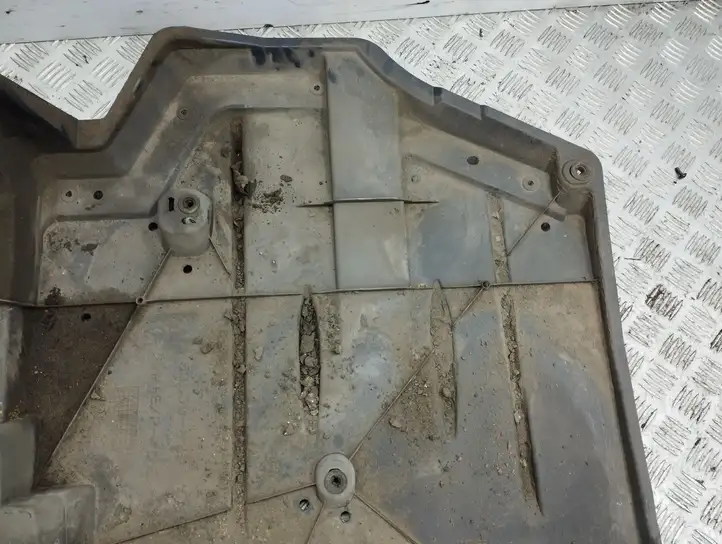 Toyota Auris E180 (2012 - 2018) 5839902051 Защита днища багажника — фото 6