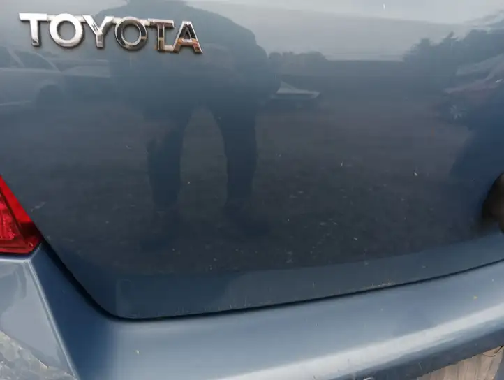 Toyota Yaris (2005 - 2009) Крышка багажника — фото 2