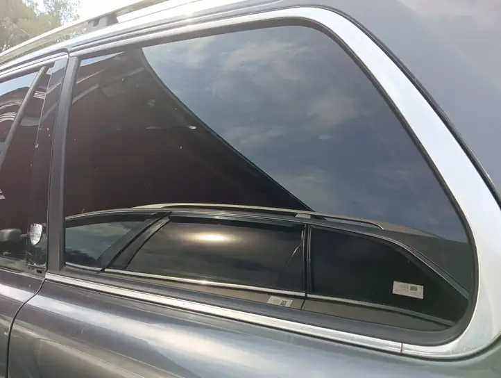 Volvo XC90 (2002 - 2006) Заднее боковое стекло — фото 2