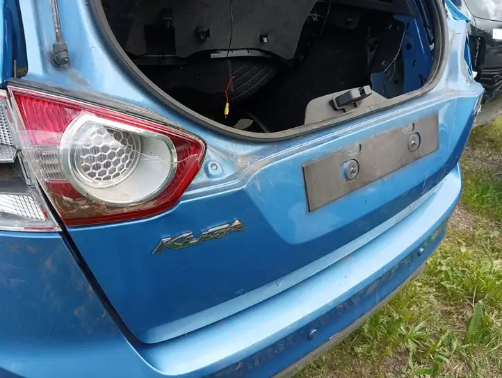 Ford Kuga I (2008 - 2012) Крышка багажника — фото 5