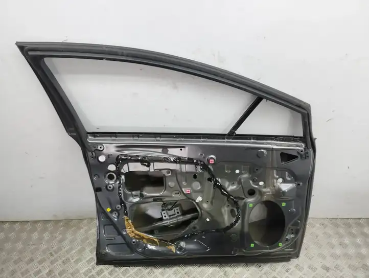 Toyota Avensis T270 (2009 - 2012) Дверь — фото 2