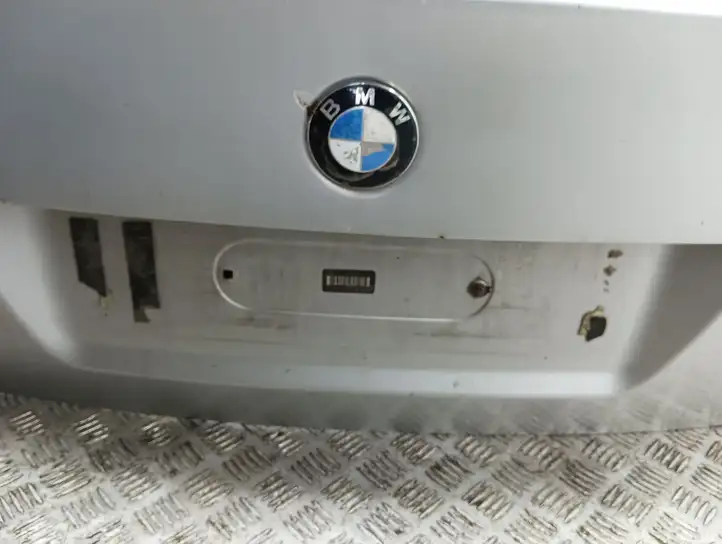 BMW 5 E60 E61 (2004 - 2010) Крышка багажника — фото 3
