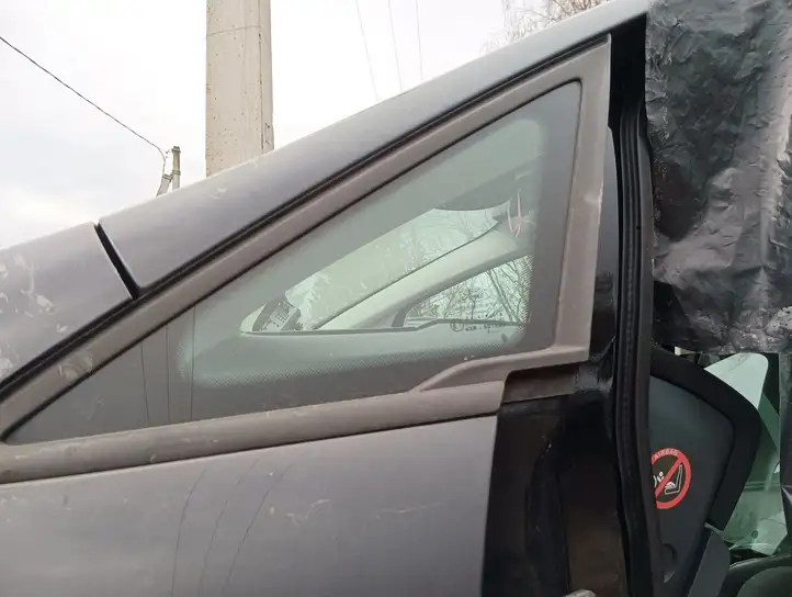 Ford C-MAX II (2010 - 2015) Треугольное стекло кузова — фото 3