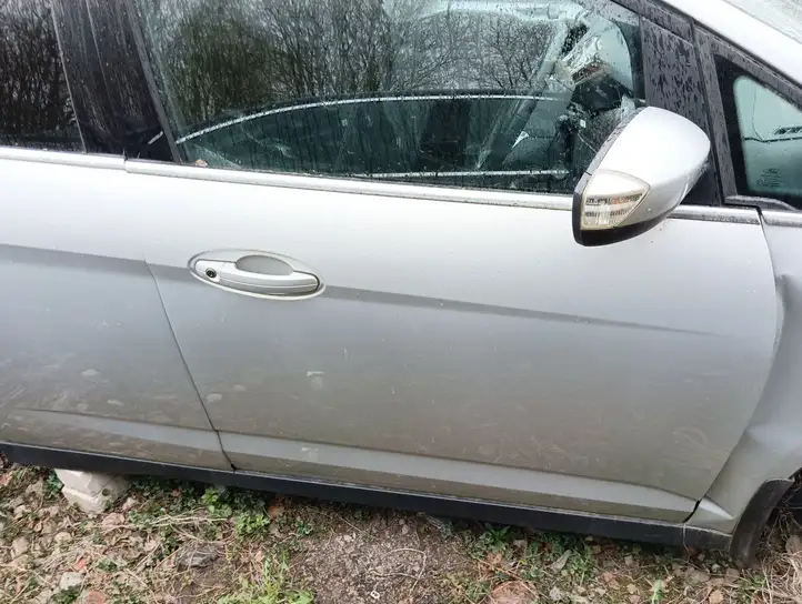 Ford C-MAX II (2010 - 2015) Дверь — фото 1