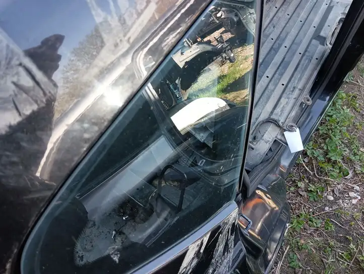 Nissan Qashqai (2006 - 2010) E643R00048 Заднее боковое стекло — фото 4