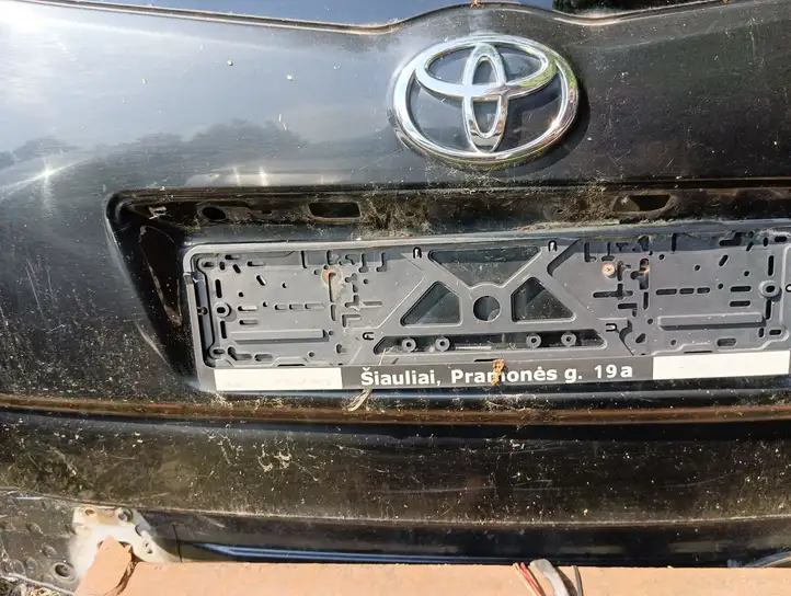 Toyota Corolla Verso AR10 (2004 - 2009) Крышка багажника — фото 3