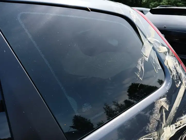 Ford C-MAX II (2010 - 2015) Заднее боковое стекло — фото 3
