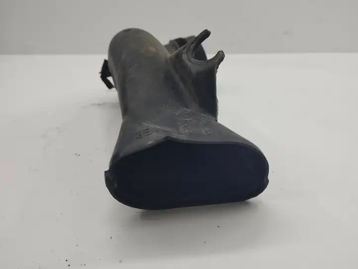 Toyota Corolla Verso AR10 (2004 - 2009) 177510N010 Детали воздухозаборника — фото 6
