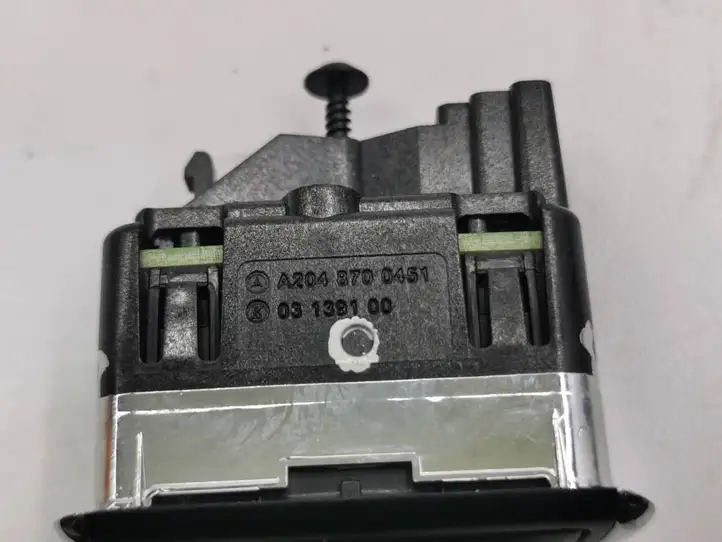 Mercedes-Benz C W204 (2007 - 2014) A2048700451 Блок кнопок стеклоподъемников — фото 2