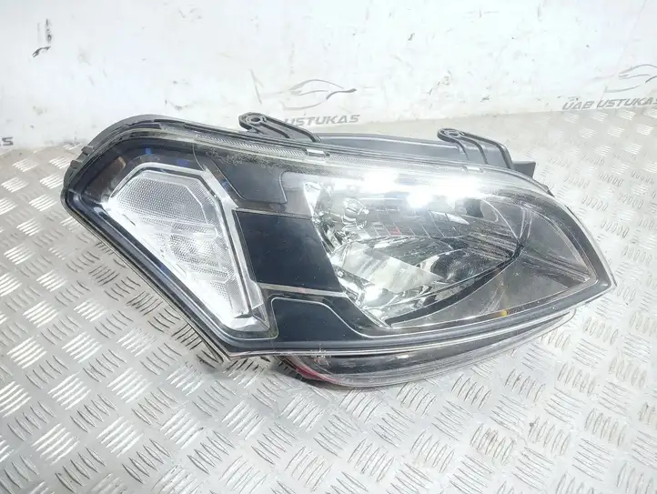 Kia Soul (2008 - 2011) 921022KXXX Передняя фара — фото 1