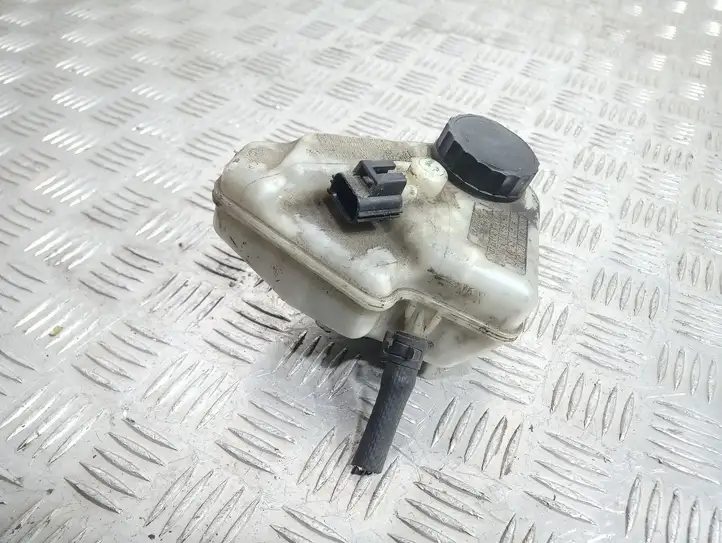 Ford Mondeo Mk III (2000 - 2007) 0204024728 Бачок тормозной жидкости — фото 2