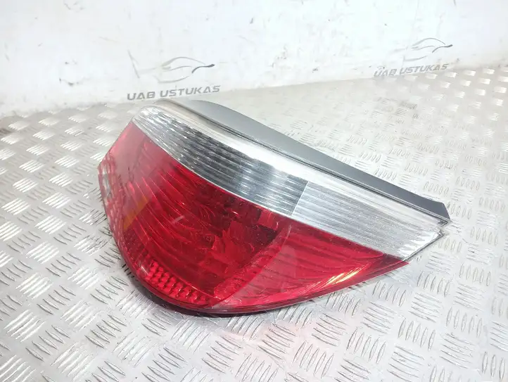 BMW 5 E60 E61 (2004 - 2010) 6910768 Задний фонарь в кузове — фото 2
