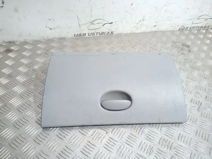 Citroen Xsara Picasso (1999 - 2012) 9637058577 Крышка бардачка — фото 1