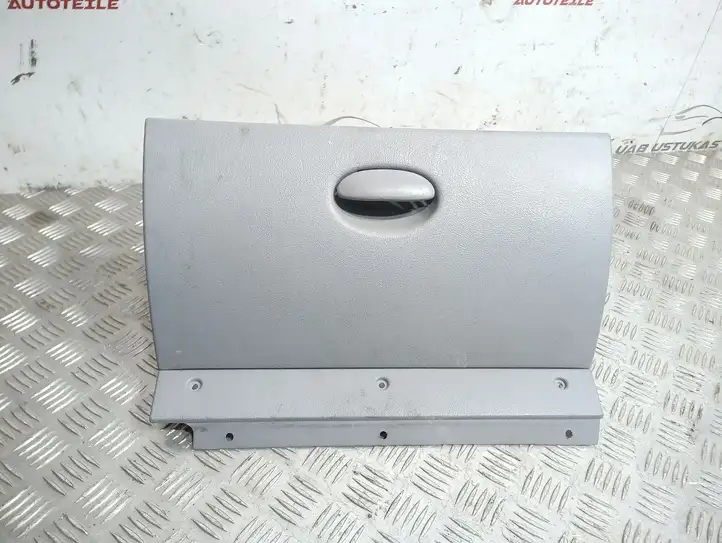 Citroen Xsara Picasso (1999 - 2012) 9637058577 Крышка бардачка — фото 2
