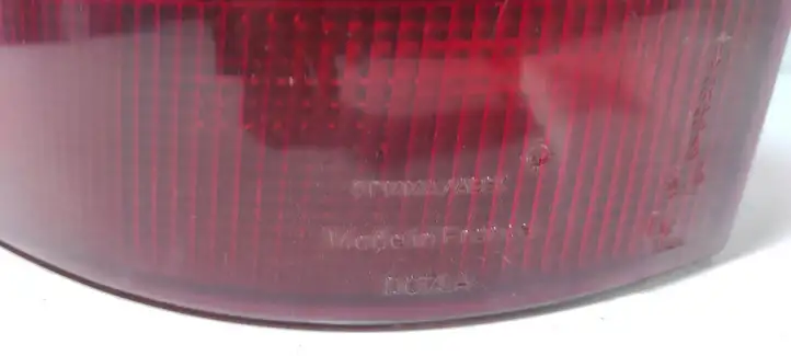 Ford Mondeo MK II (1996 - 2000) 93BG13N004 Задний фонарь в кузове — фото 3