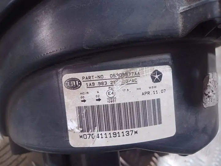 Jeep Patriot (2006 - 2016) 05303877AA Передняя фара — фото 6