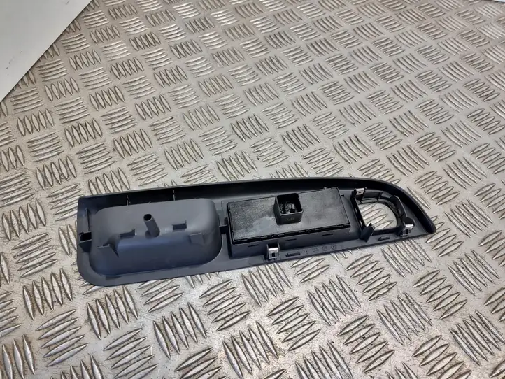 Volkswagen Golf V (2003 - 2009) 1K4959857B Кнопка стеклоподъемников — фото 2
