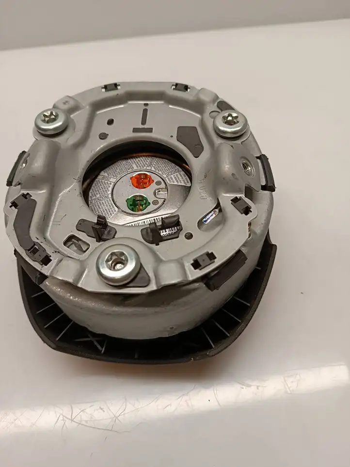 Audi Q7 4L (2005 - 2009) 4L0880201K Подушка безопасности руля — фото 3