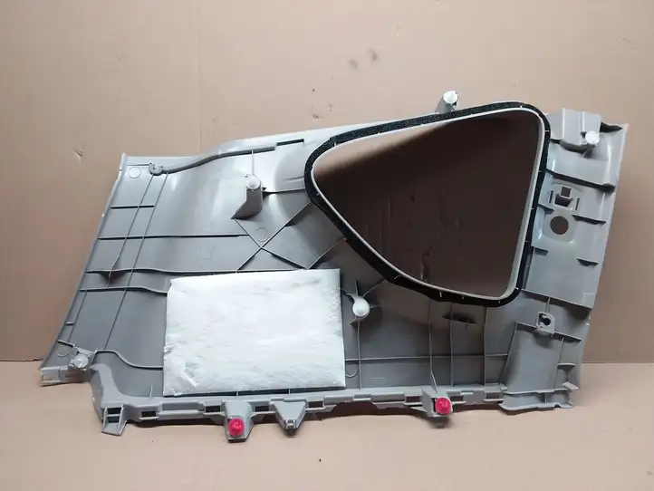 Toyota RAV 4 (XA40) (2012 - 2018) 6247042131 Верхняя обшивка стойки D — фото 3