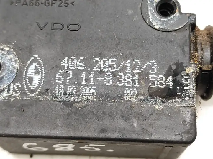 BMW X3 E83 (2003 - 2010) 67118381584 Актуатор замка задней двери — фото 4