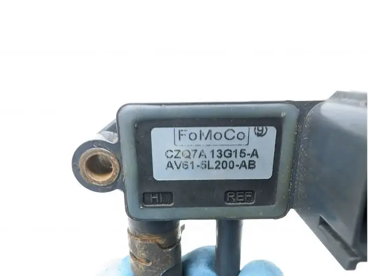 Volvo S60 (2010 - 2013) AV61-5L200-AB Датчик давления выхлопа — фото 7