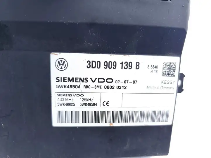 Volkswagen Touareg I (2002 - 2010) 3D0909139B Блок бесключевого доступа — фото 7