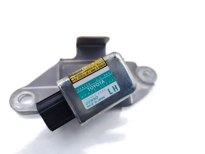 Toyota Land Cruiser (J120) (2002 - 2009) 89830-60020 Датчик удара SRS — фото 7