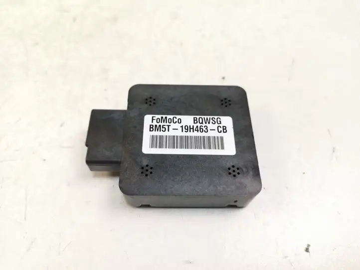 Ford Focus (2011 - 2015) BM5T19H463CB GPS антенна — фото 1