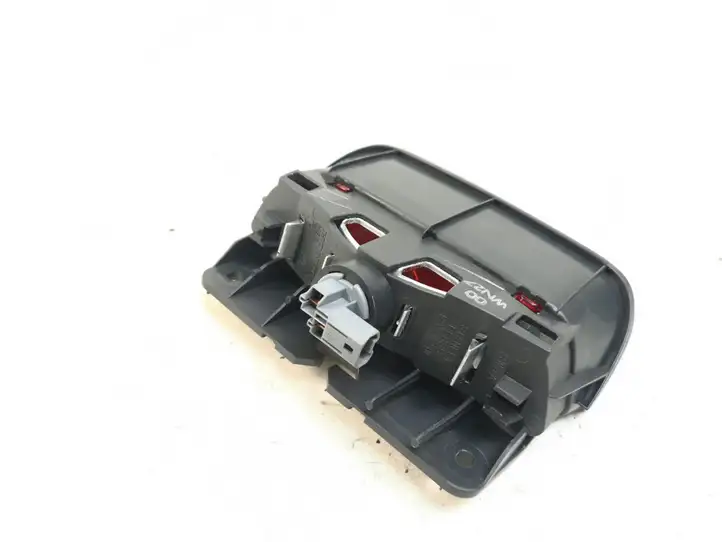 Honda CR-V (2006 - 2009) Дополнительный стоп фонарь — фото 2