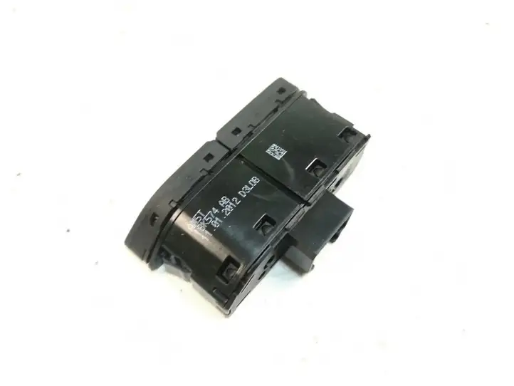 Ford Focus (2011 - 2015) AM5T18K574AB Кнопка обогрева стекла — фото 3
