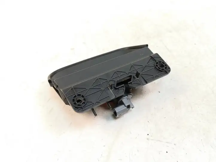 Honda CR-V (2006 - 2009) Дополнительный стоп фонарь — фото 4