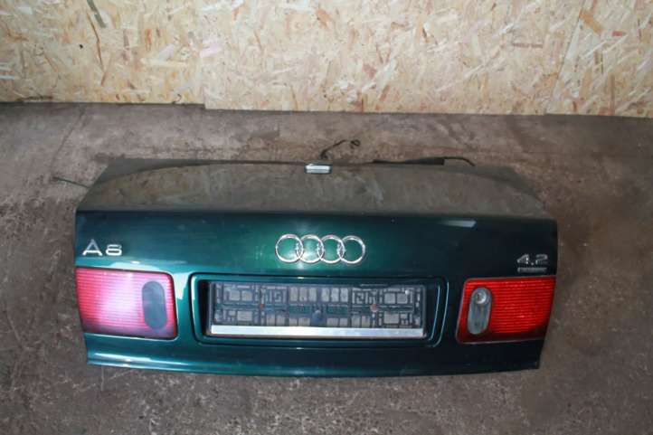 Audi A8 S8 D2 4D Galinis dangtis (bagažinės)