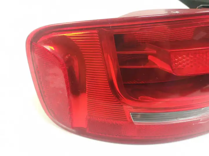 Audi A4 S4 B8 8K (2007 - 2011) 8K5945095D Задний фонарь в кузове — фото 3