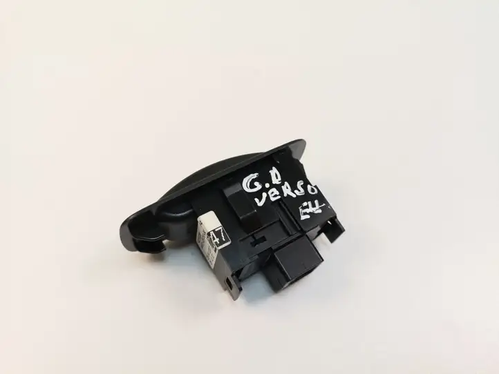 Toyota Corolla Verso AR10 (2004 - 2009) 848010F030B0 Блок кнопок стеклоподъемников — фото 3