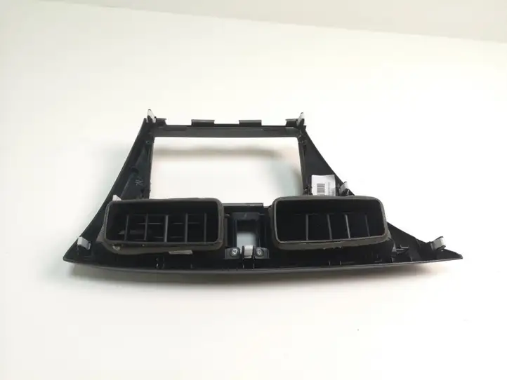 Honda Civic IX (2011 - 2017) 77250TV1E4M1 Центральный воздушный дефлектор — фото 2