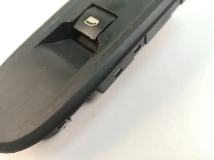 Citroen C5 (2008 - 2017) 96661102XT Кнопка стеклоподъемников — фото 6