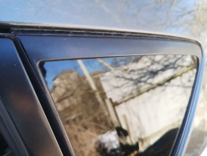Toyota Corolla Verso AR10 (2004 - 2009) Заднее боковое стекло — фото 2