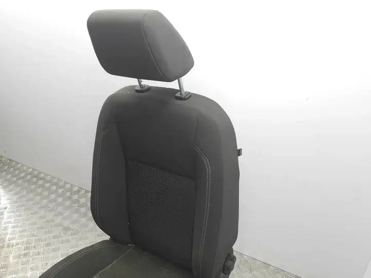 Ford C-MAX II (2015 - ) Переднее сиденье пассажира — фото 2