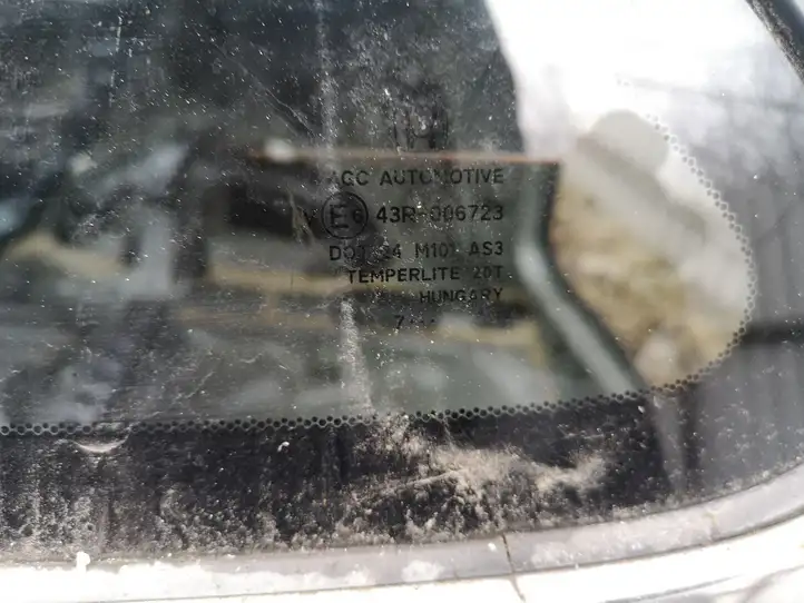 Honda CR-V (2006 - 2009) Заднее боковое стекло — фото 2