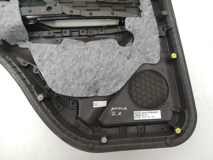 Opel Mokka (2012 - 2016) AVF84543413P Обшивка задней двери — фото 9