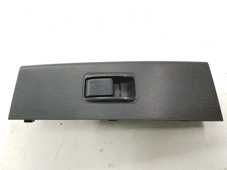 Toyota Corolla Verso AR10 (2004 - 2009) 742310F030 Блок кнопок стеклоподъемников — фото 1