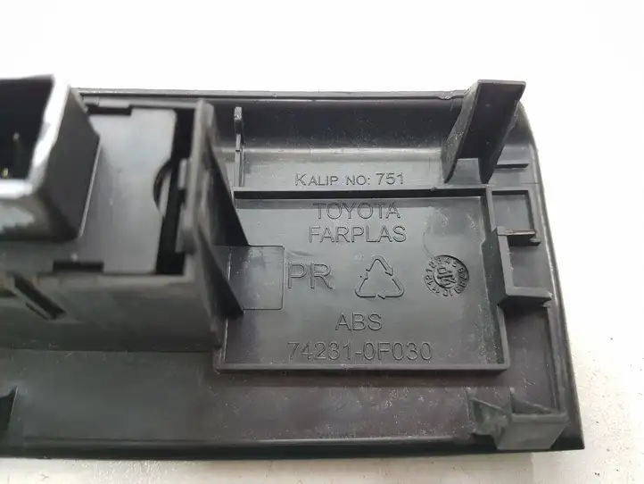 Toyota Corolla Verso AR10 (2004 - 2009) 742310F030 Блок кнопок стеклоподъемников — фото 5