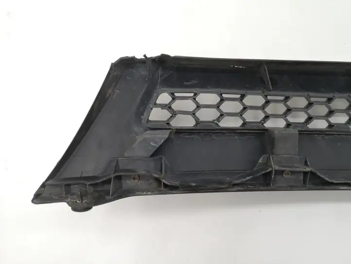 Toyota Corolla Verso AR10 (2004 - 2009) 531110F020 Верхняя решетка радиатора — фото 14