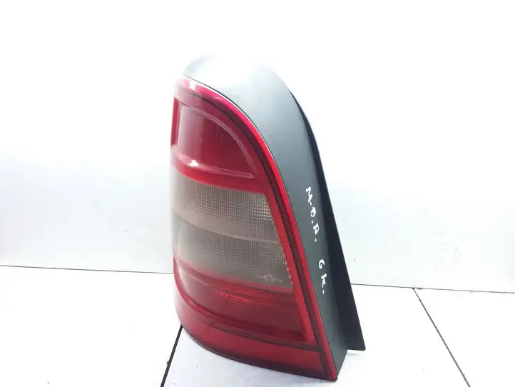 Mercedes-Benz A W168 (1997 - 2004) 1688200564 Задний фонарь в кузове — фото 2