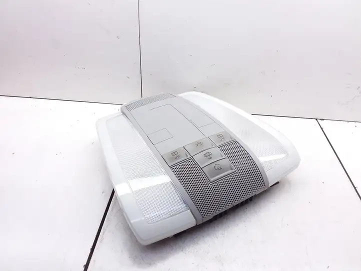 Mercedes-Benz C W204 (2007 - 2014) A2048202001 Передняя подсветка — фото 2