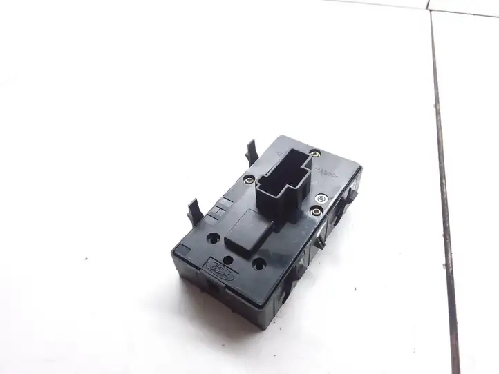 Ford Mondeo Mk III (2000 - 2007) 1S7T14A132AE Блок кнопок стеклоподъемников — фото 3