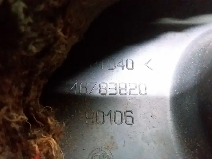 Lancia Lybra (1999 - 2006) 46783820 Крышка двигателя декоративная — фото 3